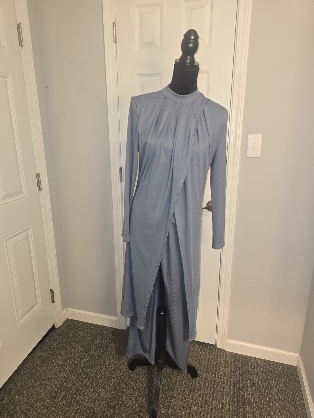 Elegant Blue Two-Piece Lounge Set